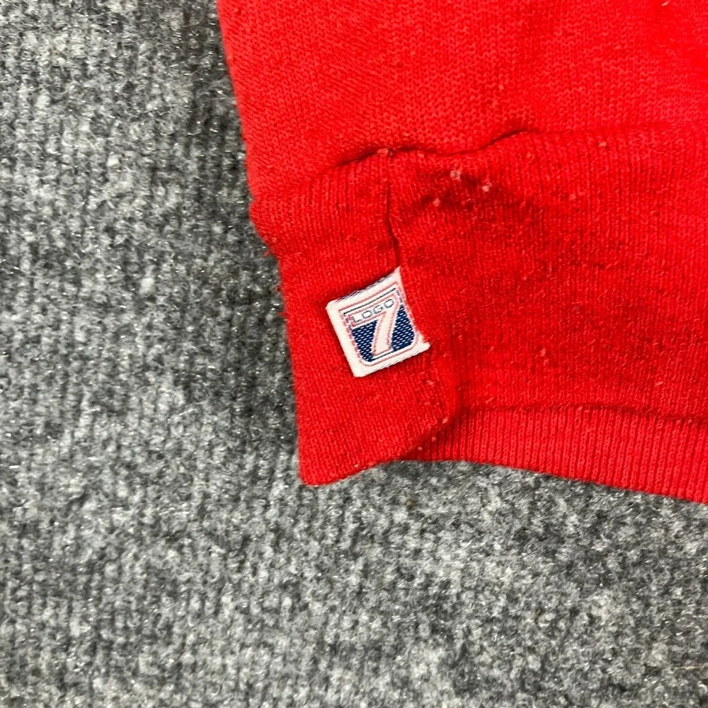 Logo 7 Sweatshirt Mens XL Red Don't Worry Be Happy‎ Vintage Graphic Crewneck